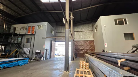 3 Euclid St, Germiston, 1401 - 2000m² warehouse available to let for rent (13) - Copy